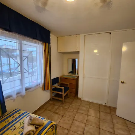 아파트 Castle Harbour 1 Bedroom Pool View C112 로스크리스티아노스